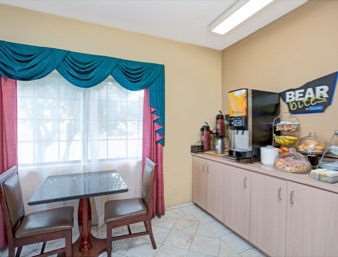 Travelodge By Wyndham Lynwood Restaurace fotografie